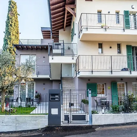 Il Nido Degli Usignoli With Bikes Storage بيت ضيافة