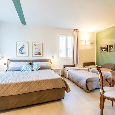 Il Nido Degli Usignoli With Bikes Storage بيت ضيافة بسكييرا ديل غاردا